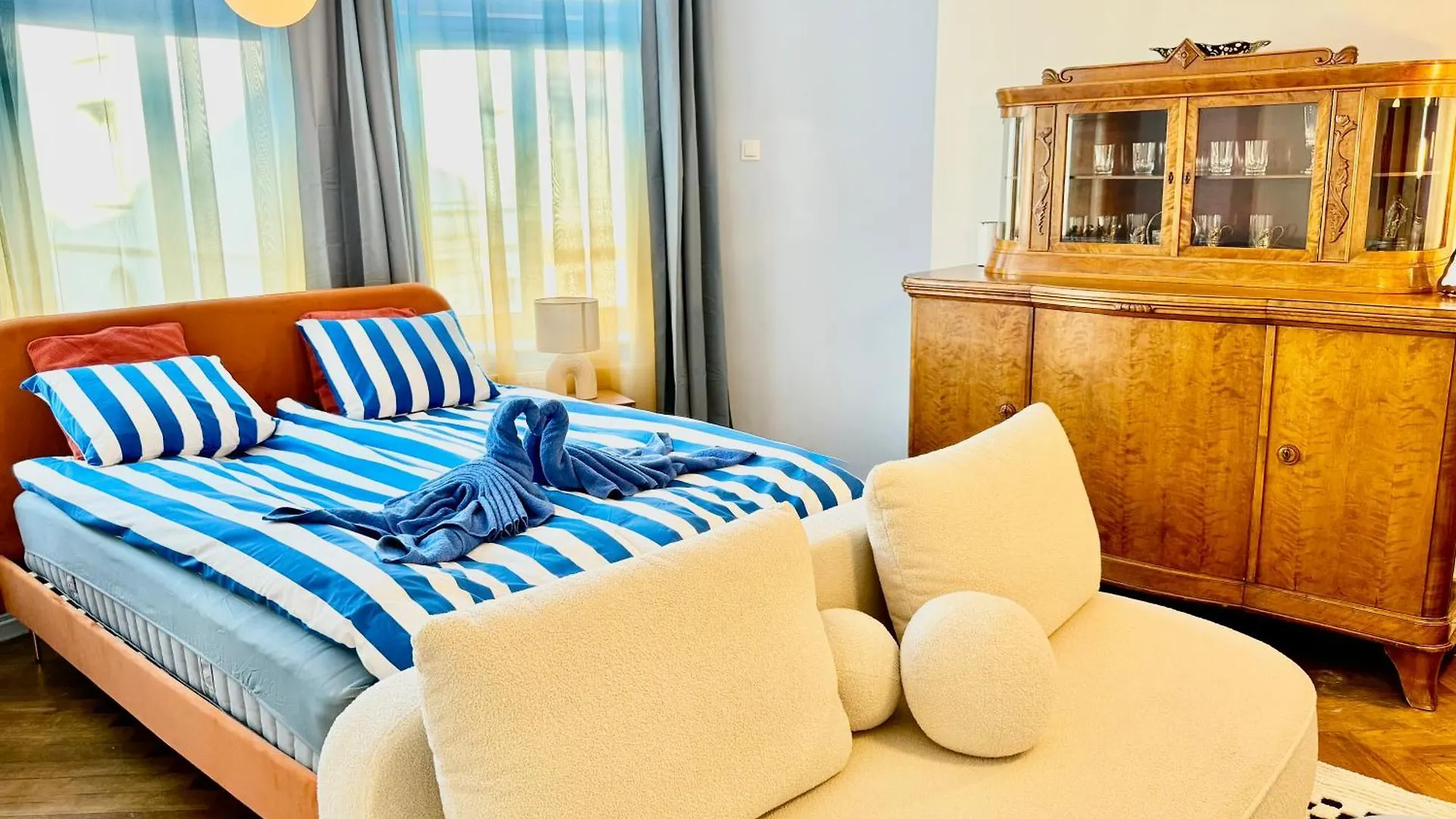 Sopot Monte Cassino Chill Rooms I 2 Min Beach Apartment